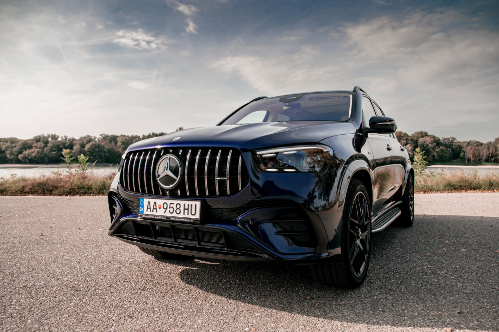Mercedes-AMG GLE 53 HYBRID 4MATIC+ SUV review